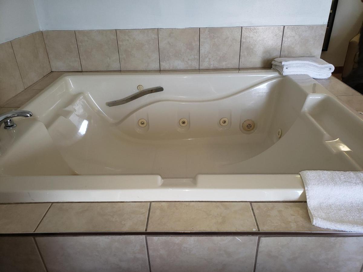 Niagara Falls Courtside Inn Екстериор снимка